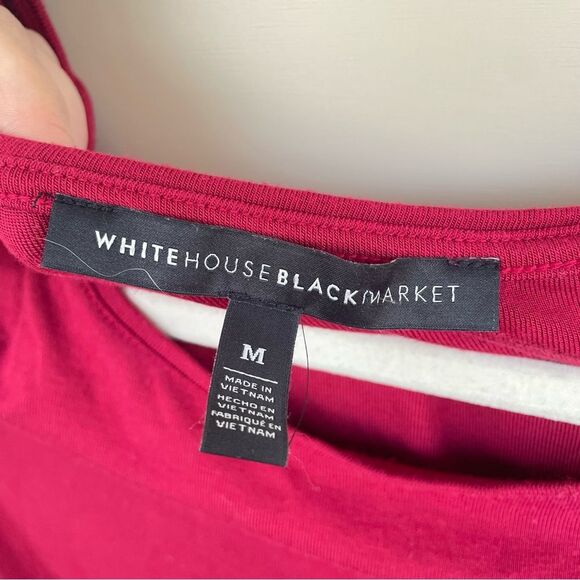 🎉Host Pick🎉 White House Black Market Cold Shoulder Red Lightweight Medium Top - Picture 3 of 7